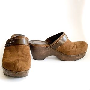 American Eagle brown faux suede wedge mules/clogs